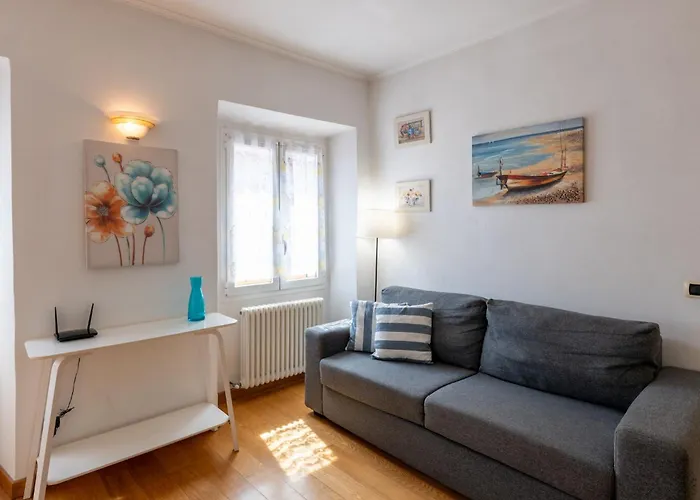 Guesthost - Bright Ariston X6! *