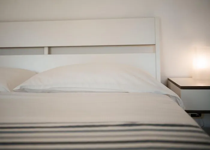 Guesthost - Bright Ariston X6! * San Remo