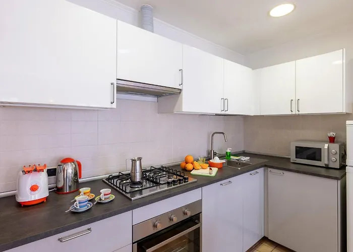 Guesthost - Bright Ariston X6!