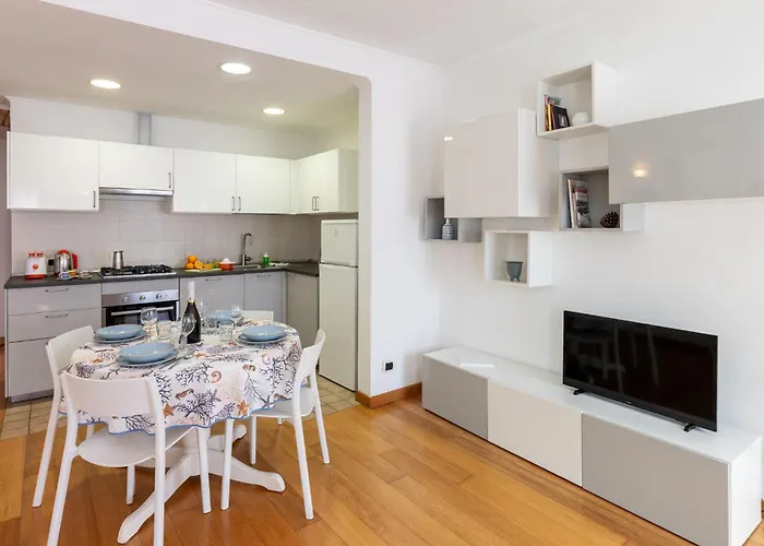 Guesthost - Bright Ariston X6! *