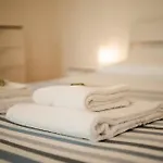 Guesthost - Bright Ariston X6! アパート *